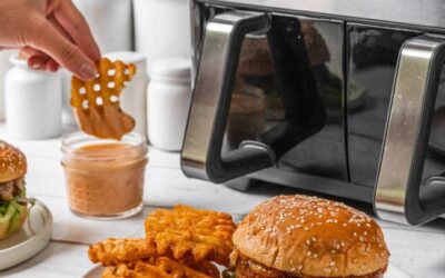 Lepkavé, pikantní klobásové burgery